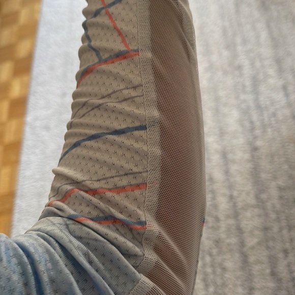 Lucky in love cute long sleeve . - Picture 5 of 5